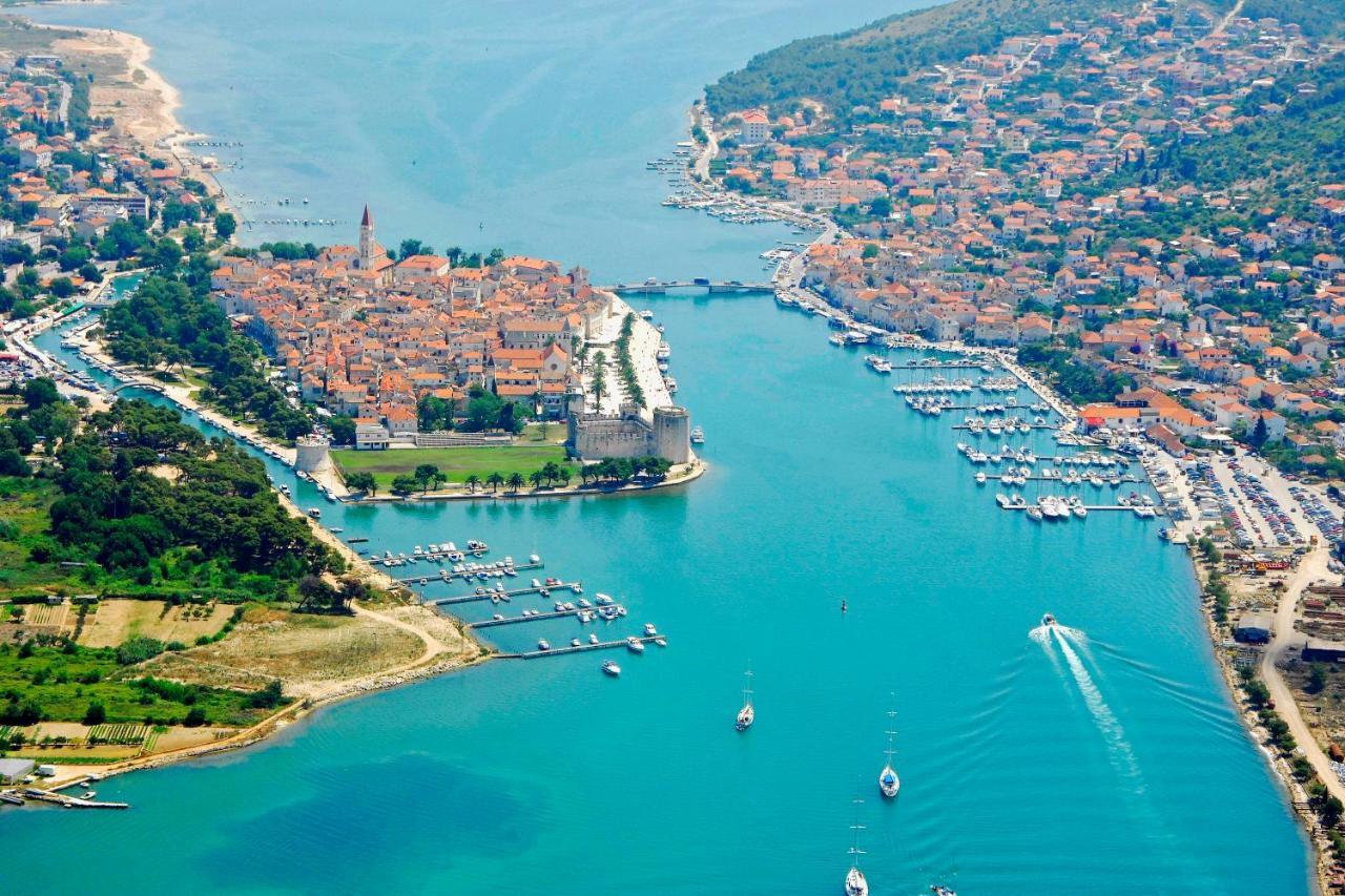 Judita Trogir Luaran gambar